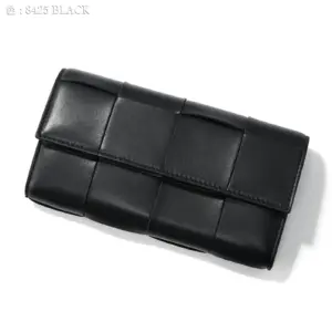 ボッテガ・ヴェネタ(BOTTEGA VENETA) カセット ラージ フラップウォレット