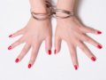 ブレスレットの意味は左右で違う【恋愛は恋人の束縛プレゼント・おすすめ人気】