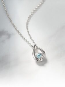 シルバーネックレス 4℃ ヨンドシー