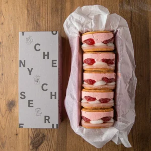 福井銘菓 RUNNYCHEESE 羽二重イチゴバターサンド