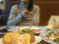 女子会ホームパーティーはおしゃれな持ち寄り料理！簡単おつまみレシピ