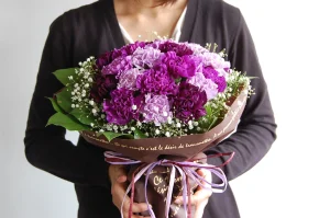 誕生日 花 プレゼント カーネーション ムーンダストの花束