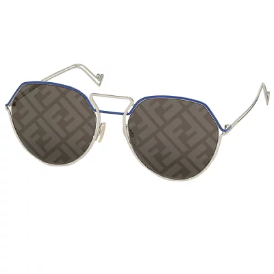 FENDI フェンディ