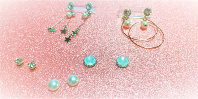 ピアス