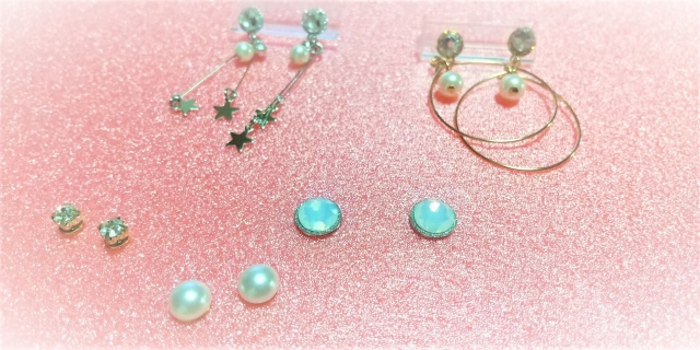 ピアス