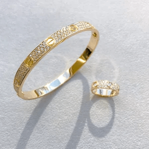 CARTIER カルティエ ラブブレス YG ダイヤモンド