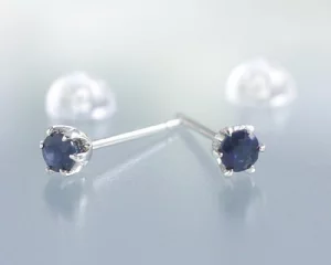 サファイアピアス プラチナ Pt950 スタッドピアス