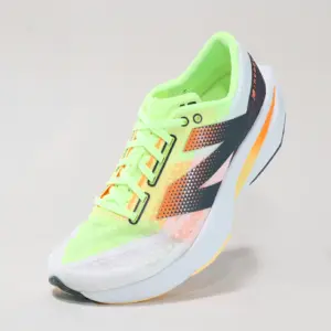 new balance FuelCell Rebel v4