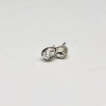 ピアス