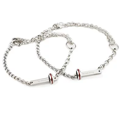 by red string アンクレット