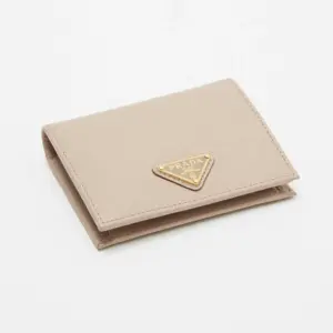 PRADA サフィアーノトライアングル 財布 1MV204 QHH