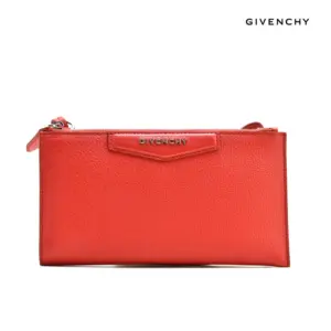 GIVENCHY ショルダーポーチ BC06836012